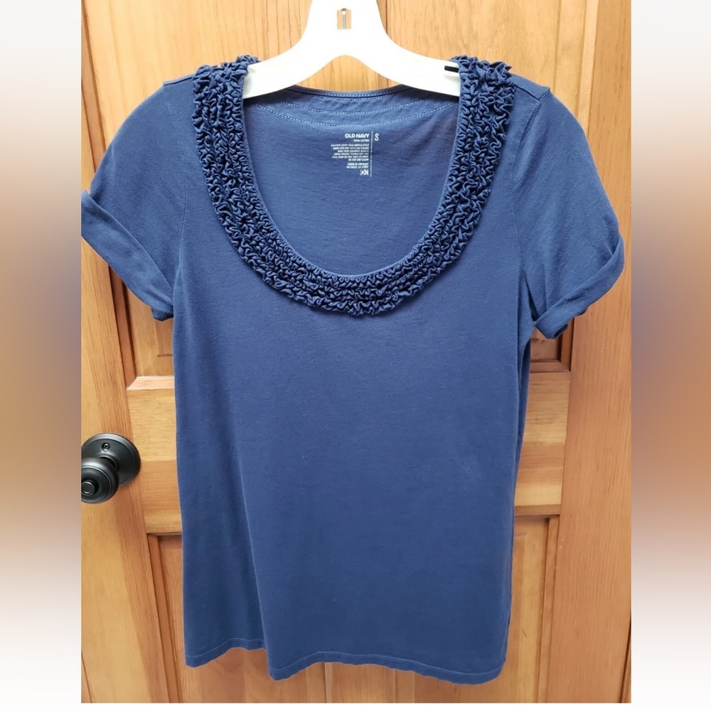 Old Navy Womens Size Small Navy Blue T-Shirt Round Ruffle Neck Short Sleeve